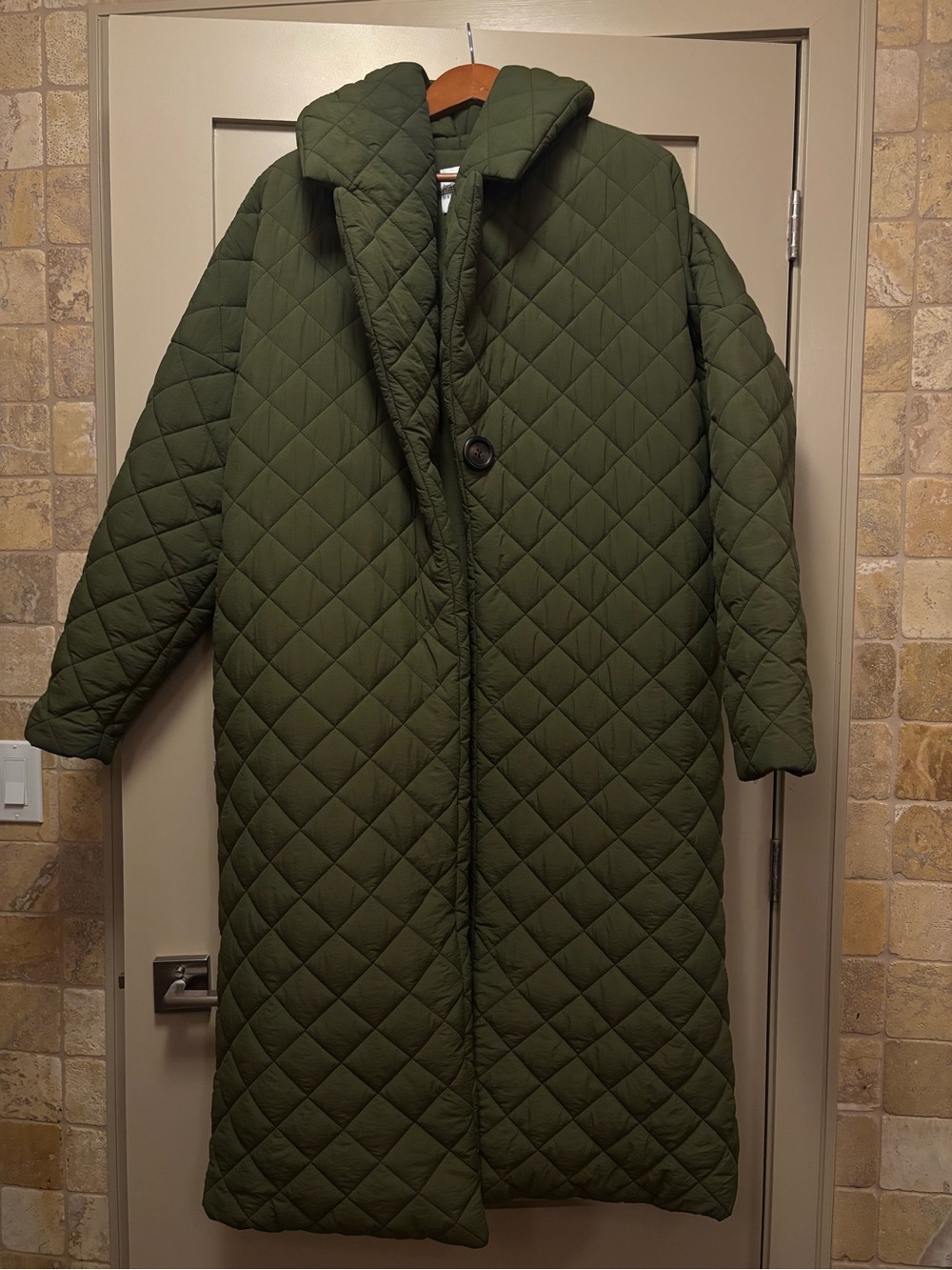 MARIAM AL SIBAI Duvet Long Quilted Blanket Relaxed Liner Coat Army Olive Collar - Picture 3 of 9
